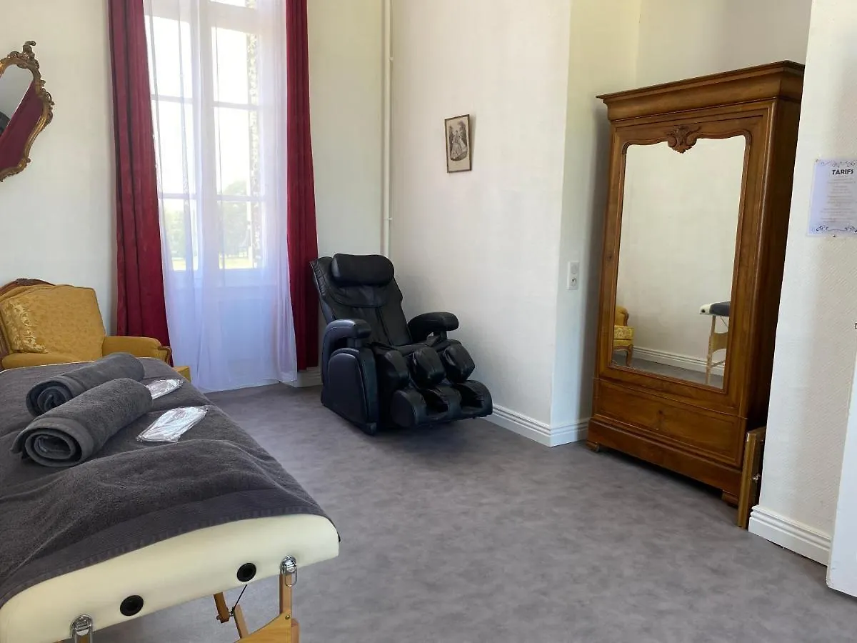 Guest house Gite De La Comtesse Chateau De La Bouchatte Chazemais