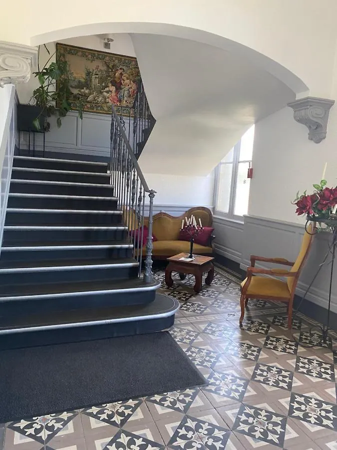 Gite De La Comtesse Chateau De La Bouchatte Chazemais Guest house