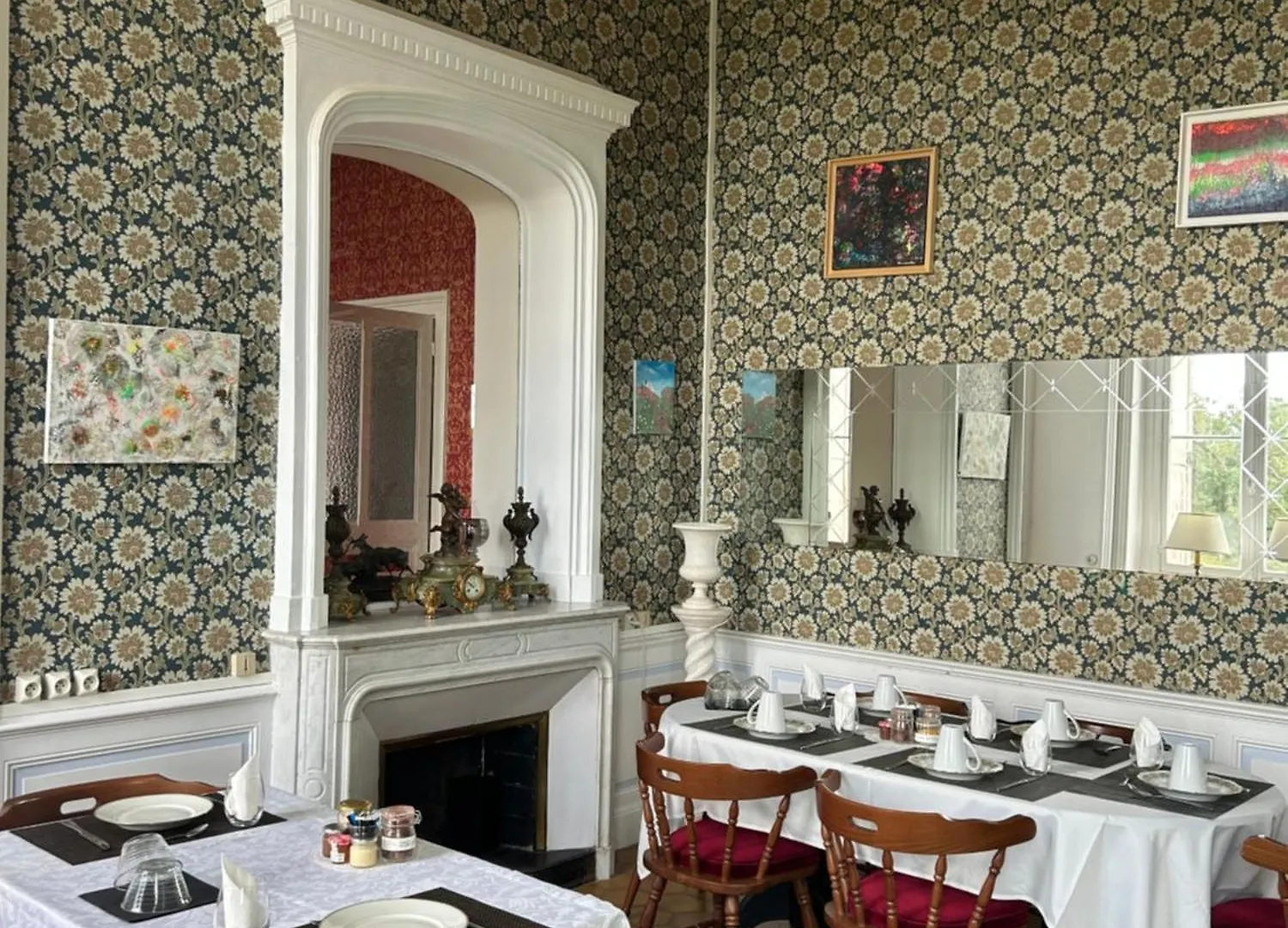 Guest house Gite De La Comtesse Chateau De La Bouchatte Chazemais